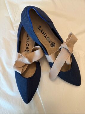 Rothy's “The Mary Jane” Navy Pointed Flats with Bow, Size 10.5